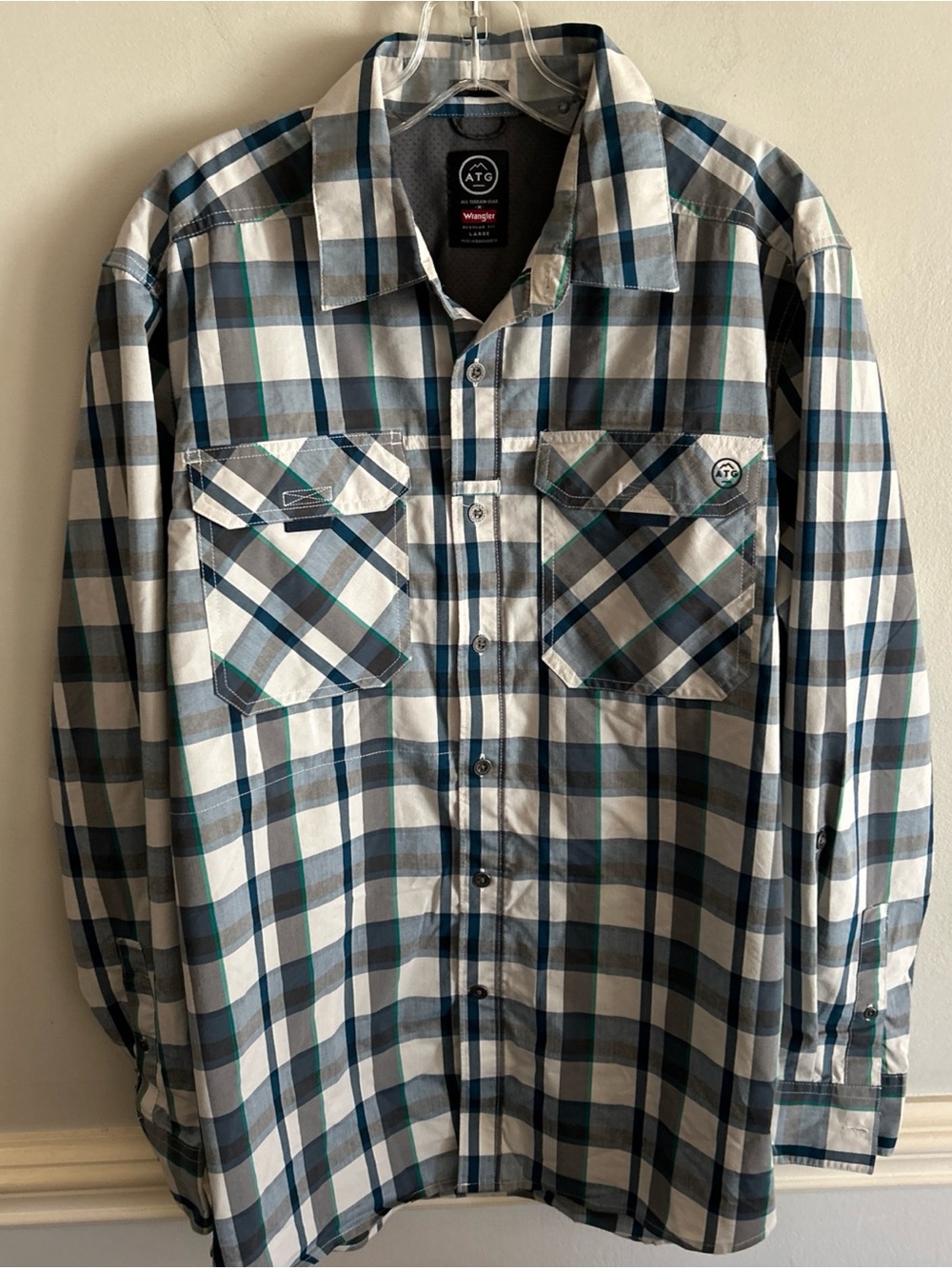 Wrangler Plaid Button-Down Shirt in White, Blue & Gray